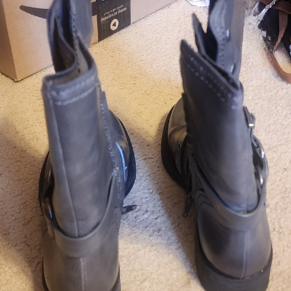 Zodiac gray Moto boots size 9 - Picture 3 of 7